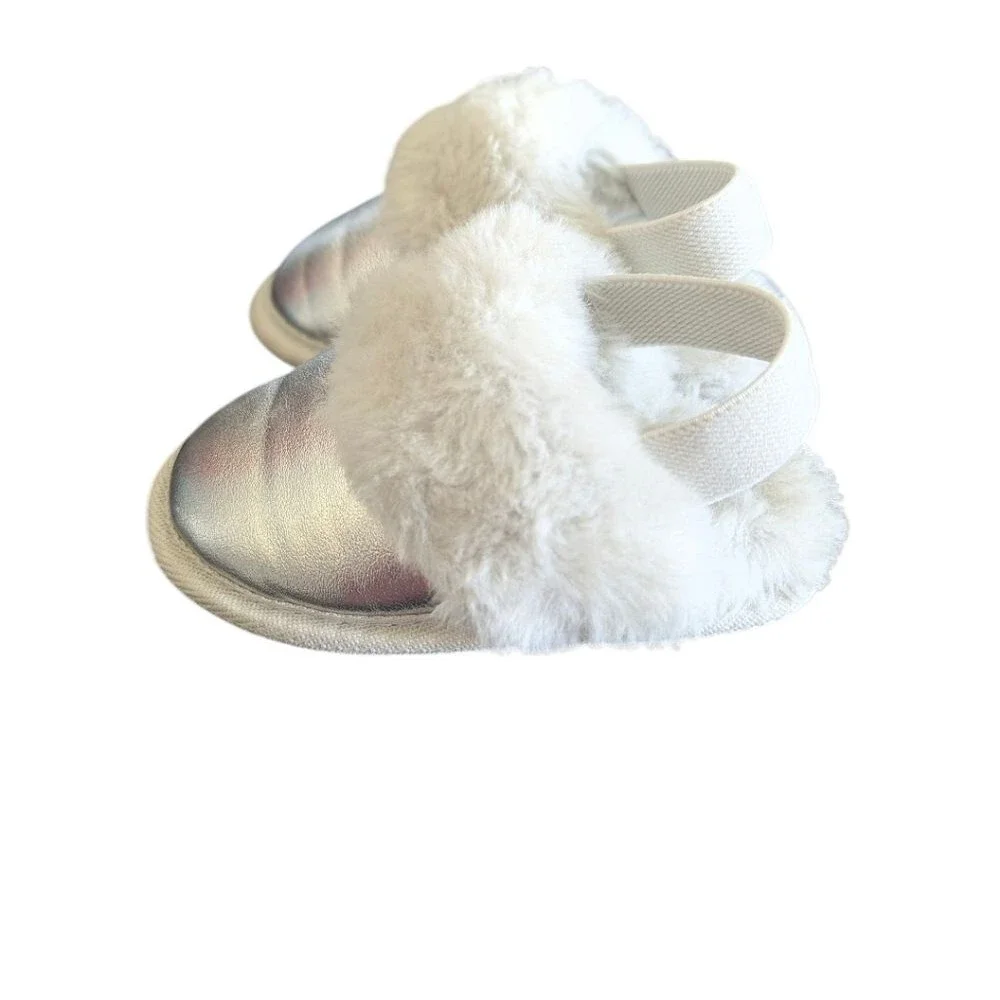 Cat & Jack Metallic Lila Silver Slippers Size 5/6 Toddler